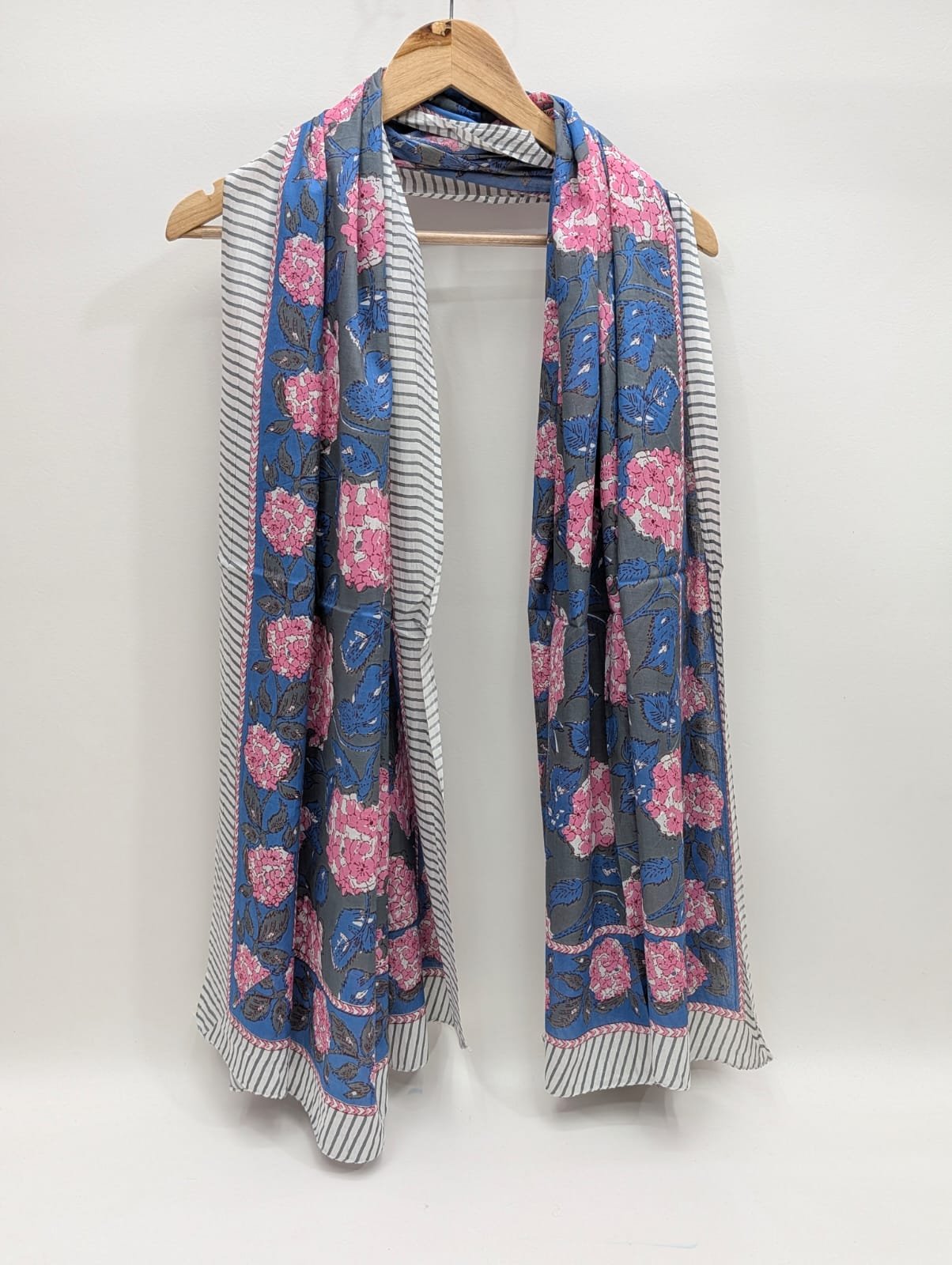 Grey floral mul cotton stole with border