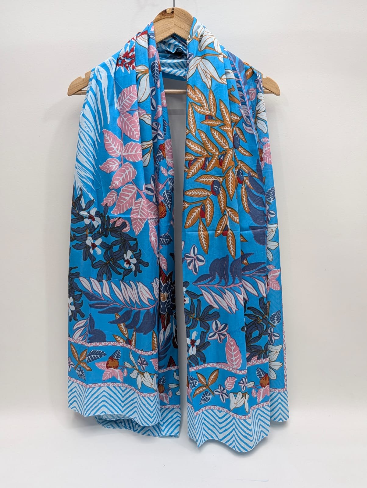 Blue floral mul cotton stole with border