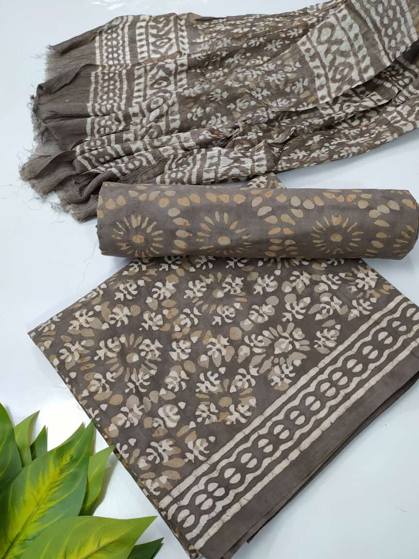 Bagru Hand Block Cotton Salwar Suit Set with Chiffon Dupatta - TSPSCFGB51