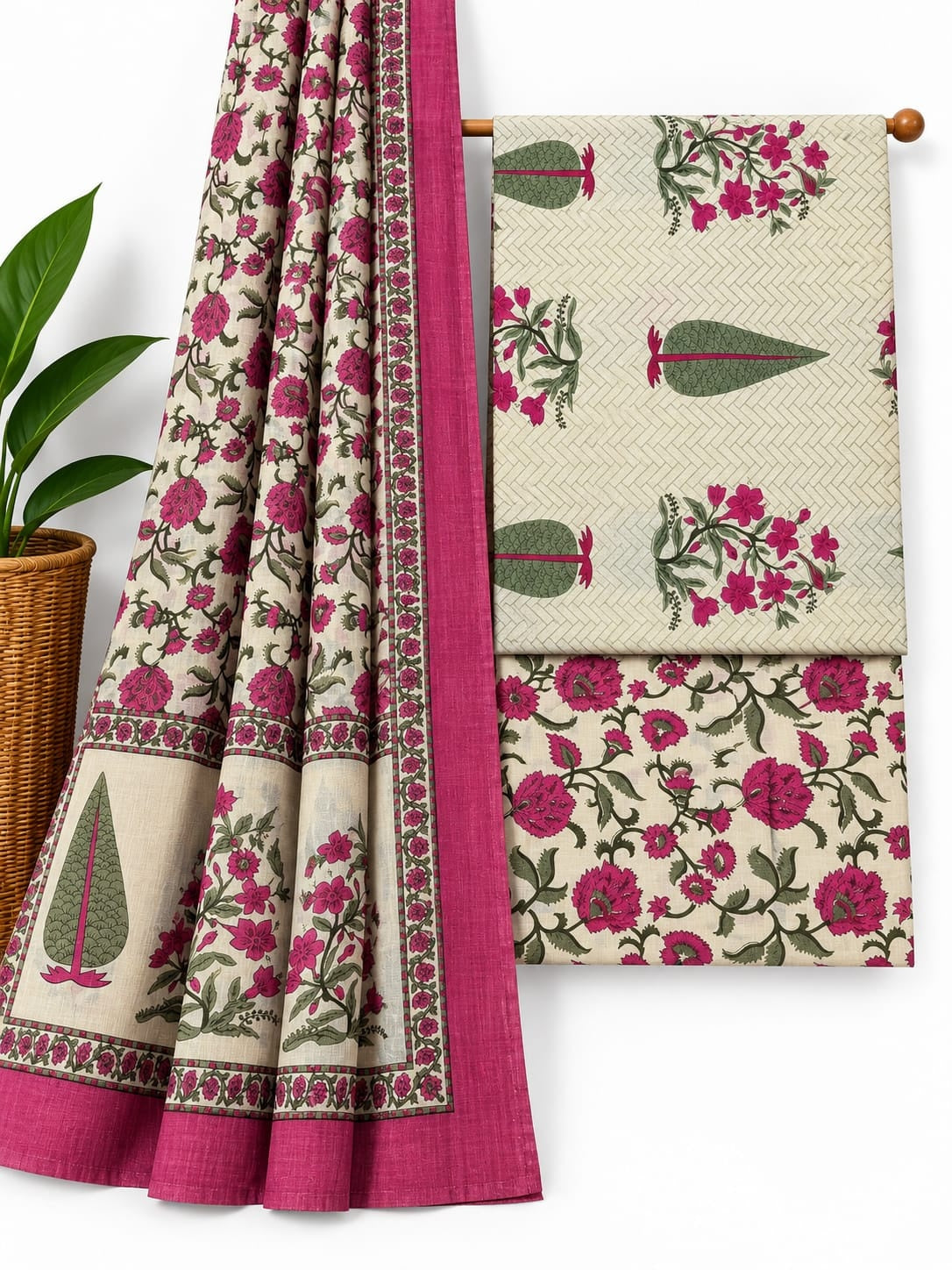 Pink & Off-White Floral Booti cotton screen print salwar suit set with cotton dupatta