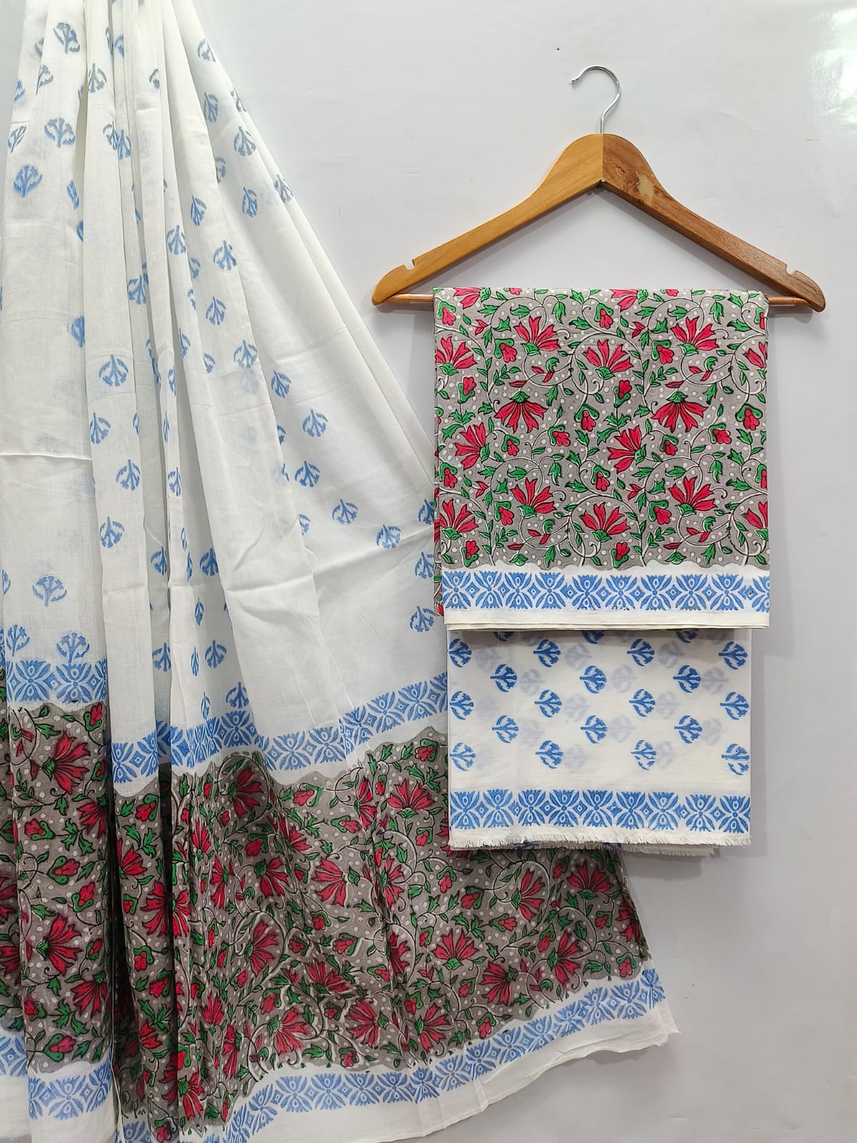 Hand Block Cotton Salwar Suit Set with Cotton Dupatta - TSPSMVJ126