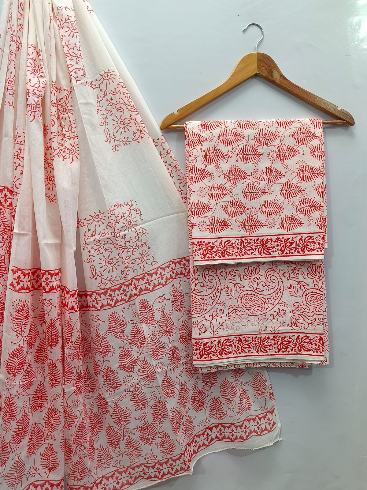 Hand Block Cotton Salwar Suit Set with Cotton Dupatta - TSPSMVJ128