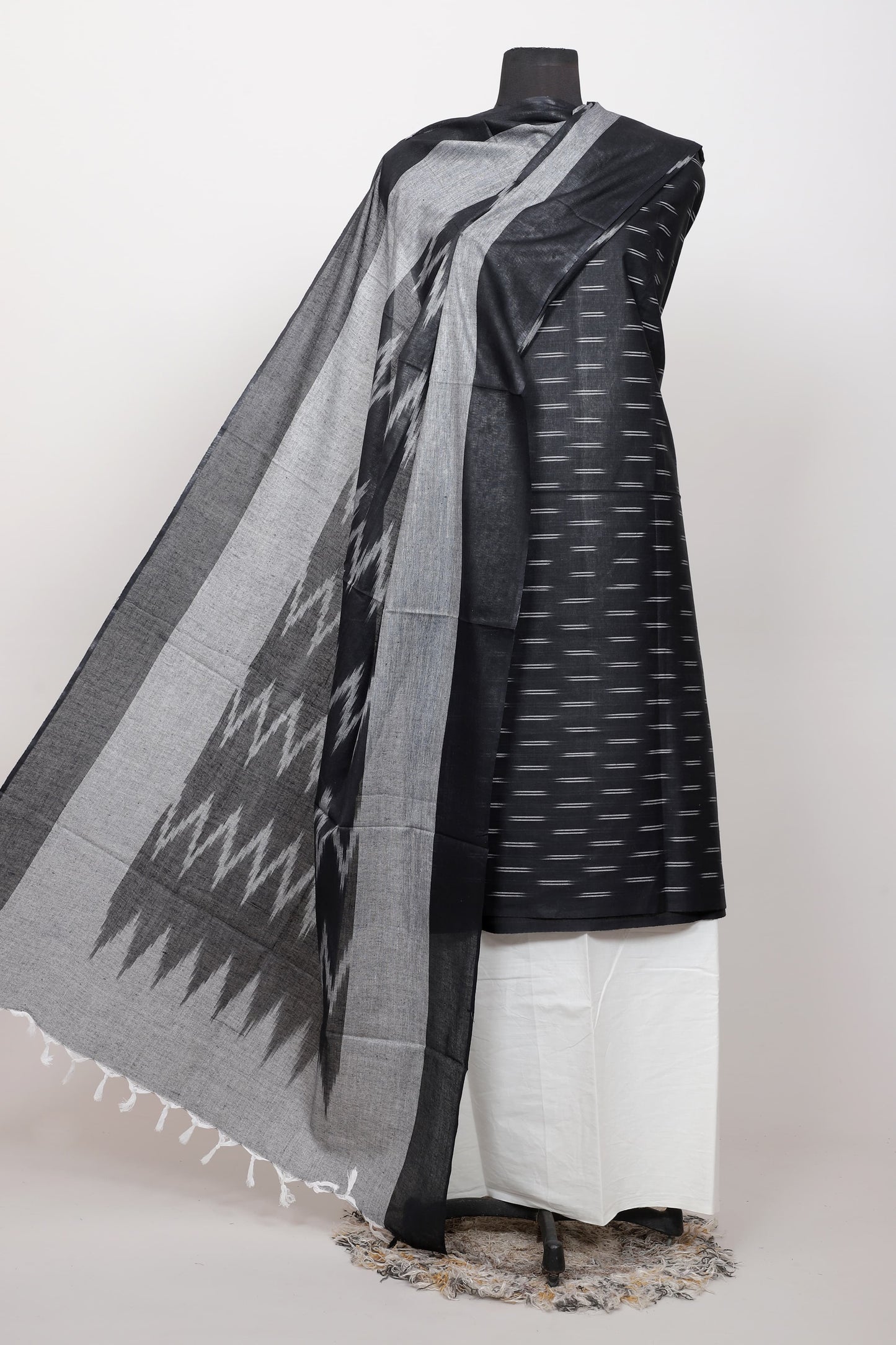 Handloom Weaving Bhagalpuri ikkat Suit Set - TSPSGBIK6