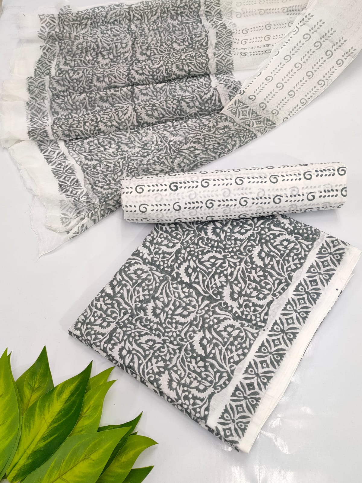 Hand Block Cotton Salwar Suit Set with Chiffon Dupatta - TSPSCFVJA58