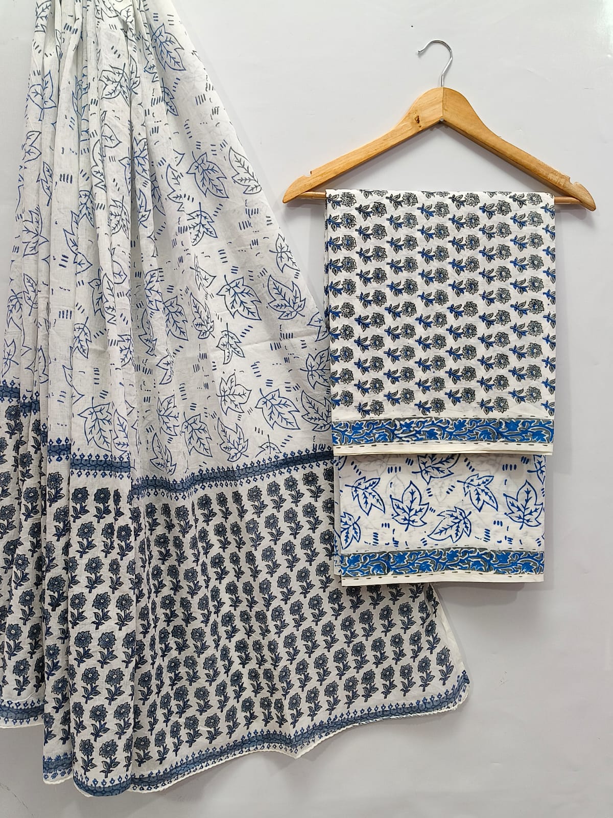 Hand Block Cotton Salwar Suit Set with Cotton Dupatta - TSPSMTPA28