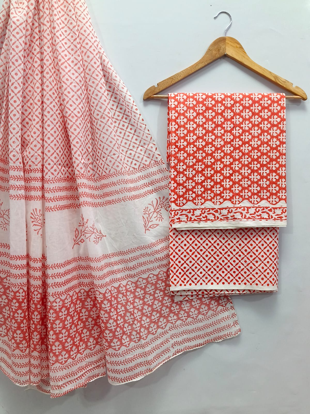 Hand Block Cotton Salwar Suit Set with Cotton Dupatta - TSPSMTPA2