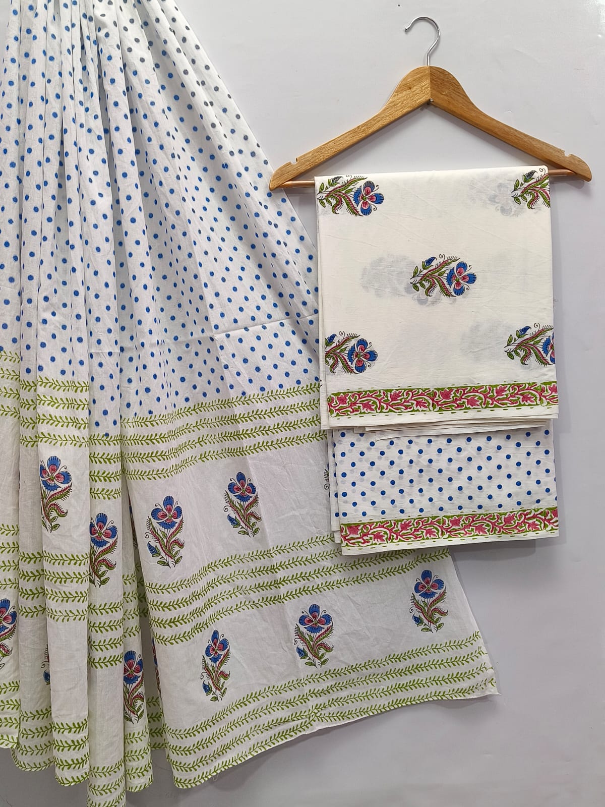 Hand Block Cotton Salwar Suit Set with Cotton Dupatta - TSPSMTPA54