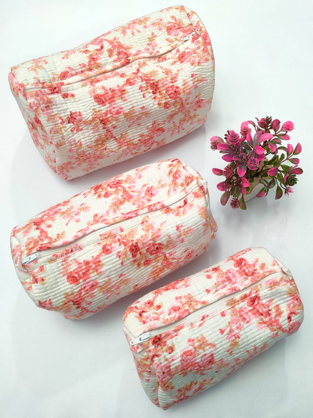 Set of 3 Pouches With A Waterproof Lining, Perfect For Cosmetics