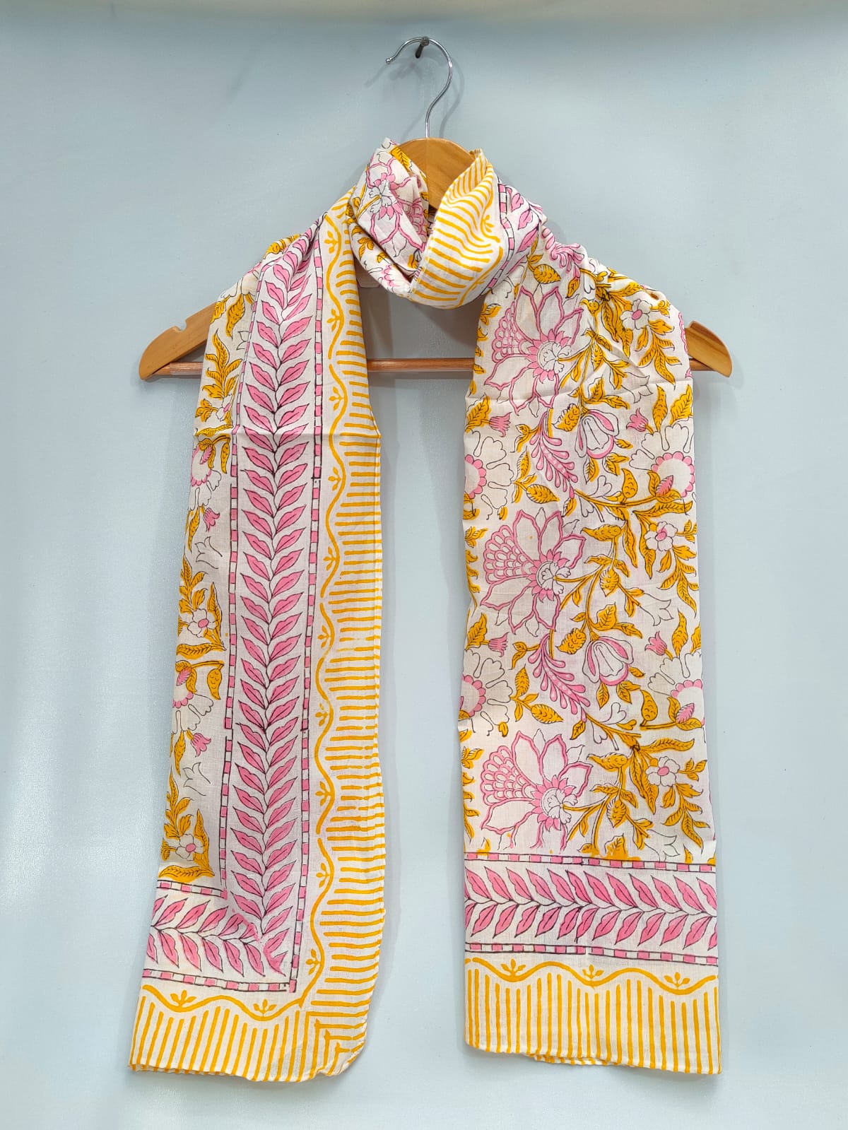 Cotton Stoles of 22 inch width