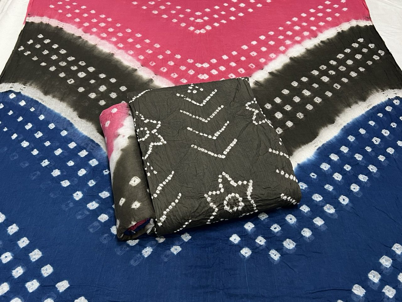 Best quality Bandhani Cotton Suit Set with Cotton Dupatta