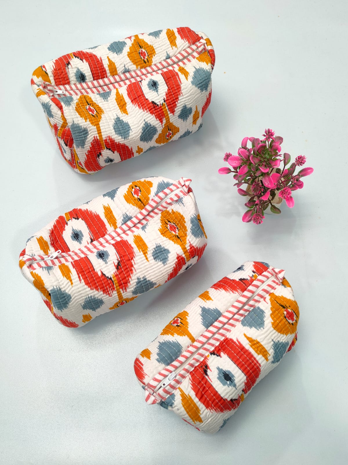 Set of 3 Pouches With A Waterproof Lining, Perfect For Cosmetics