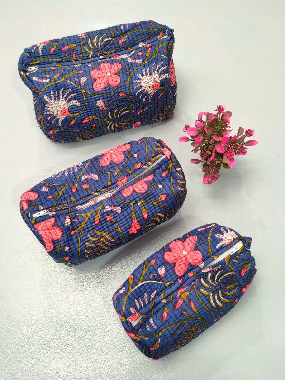 Set of 3 Pouches With A Waterproof Lining, Perfect For Cosmetics