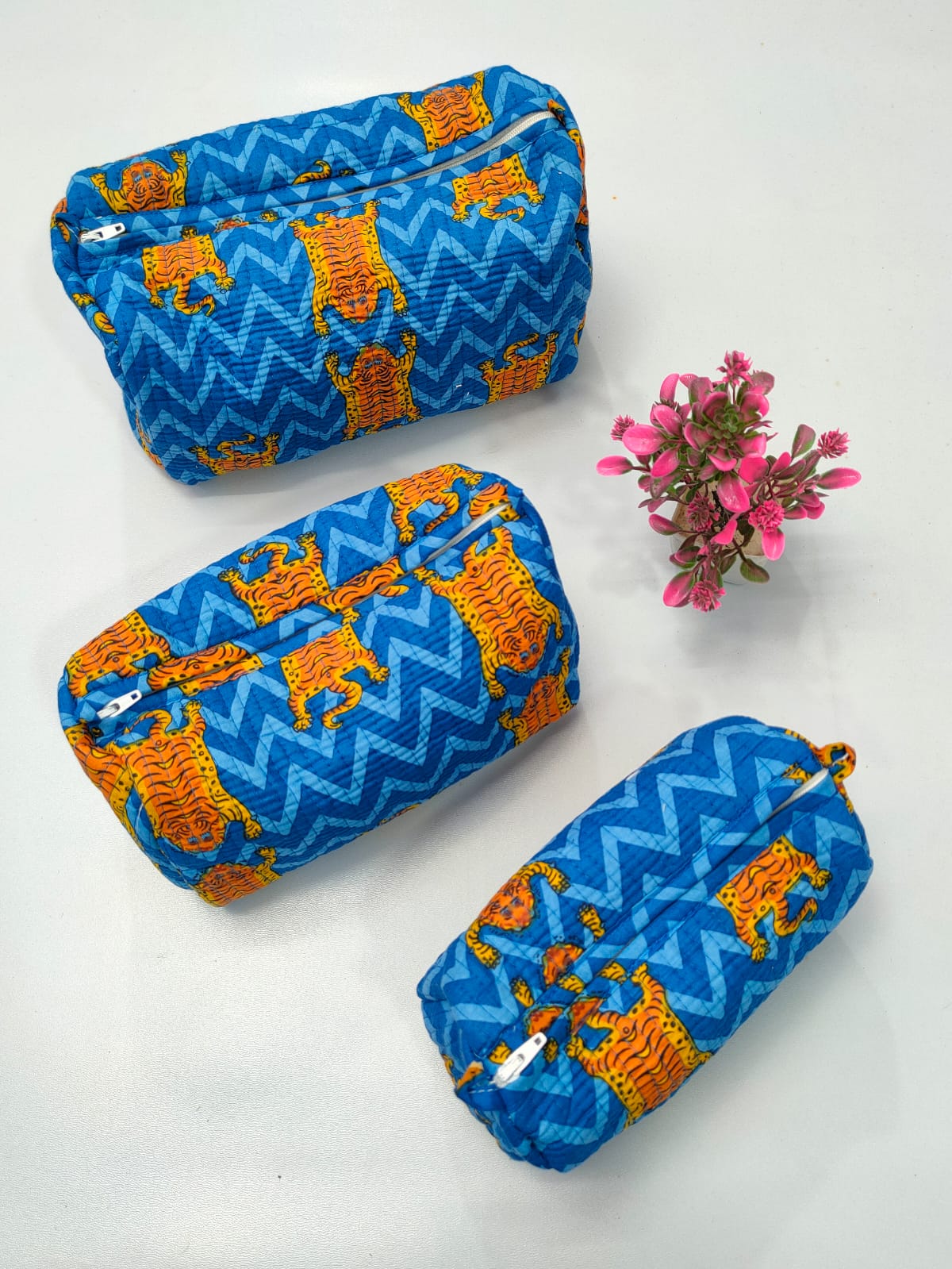 Set of 3 Pouches With A Waterproof Lining, Perfect For Cosmetics