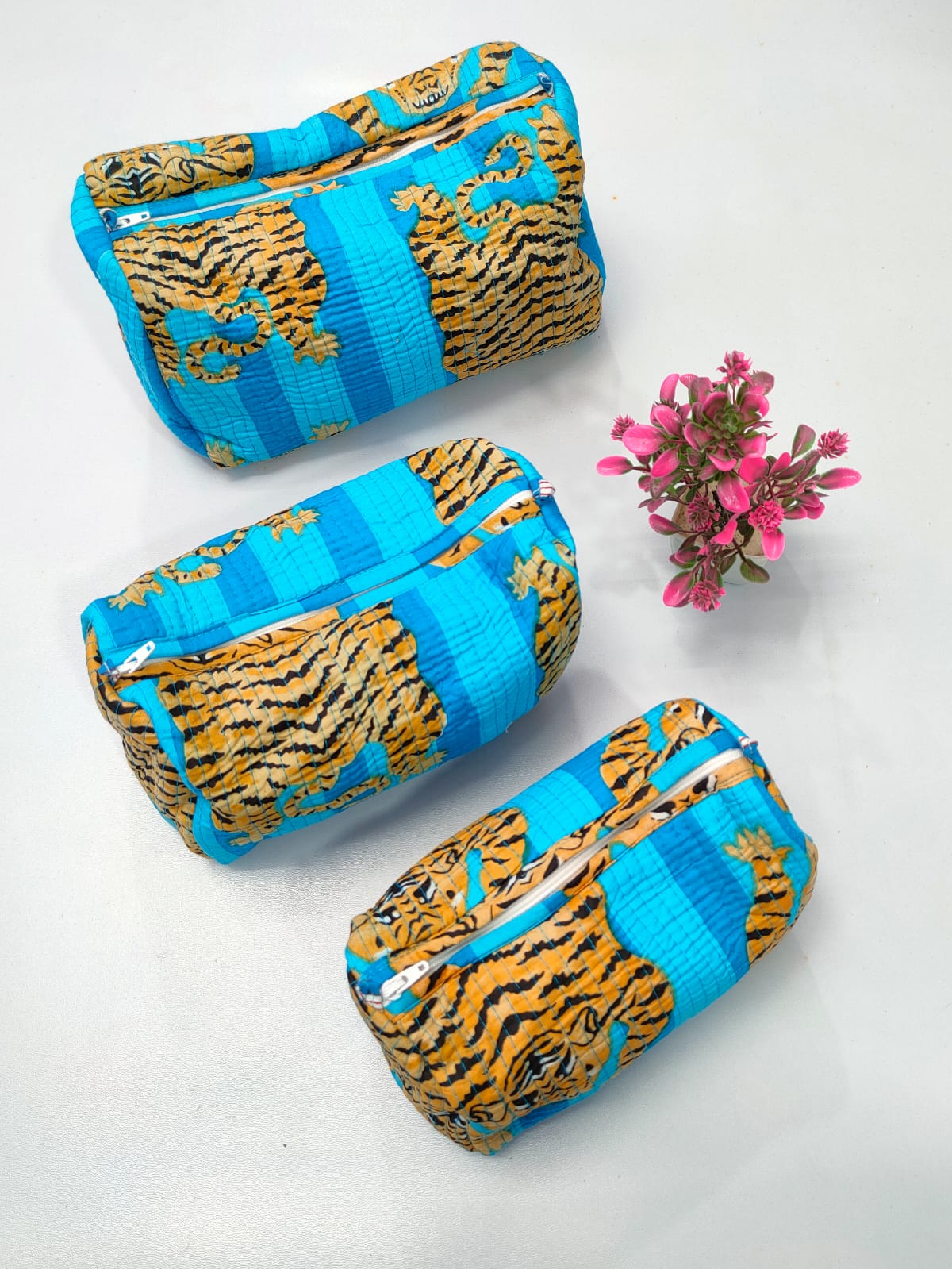 Set of 3 Pouches With A Waterproof Lining, Perfect For Cosmetics