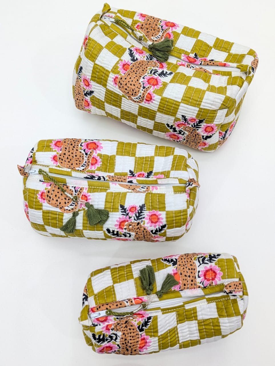 Set of 3 Pouches With A Waterproof Lining, Perfect For Cosmetics