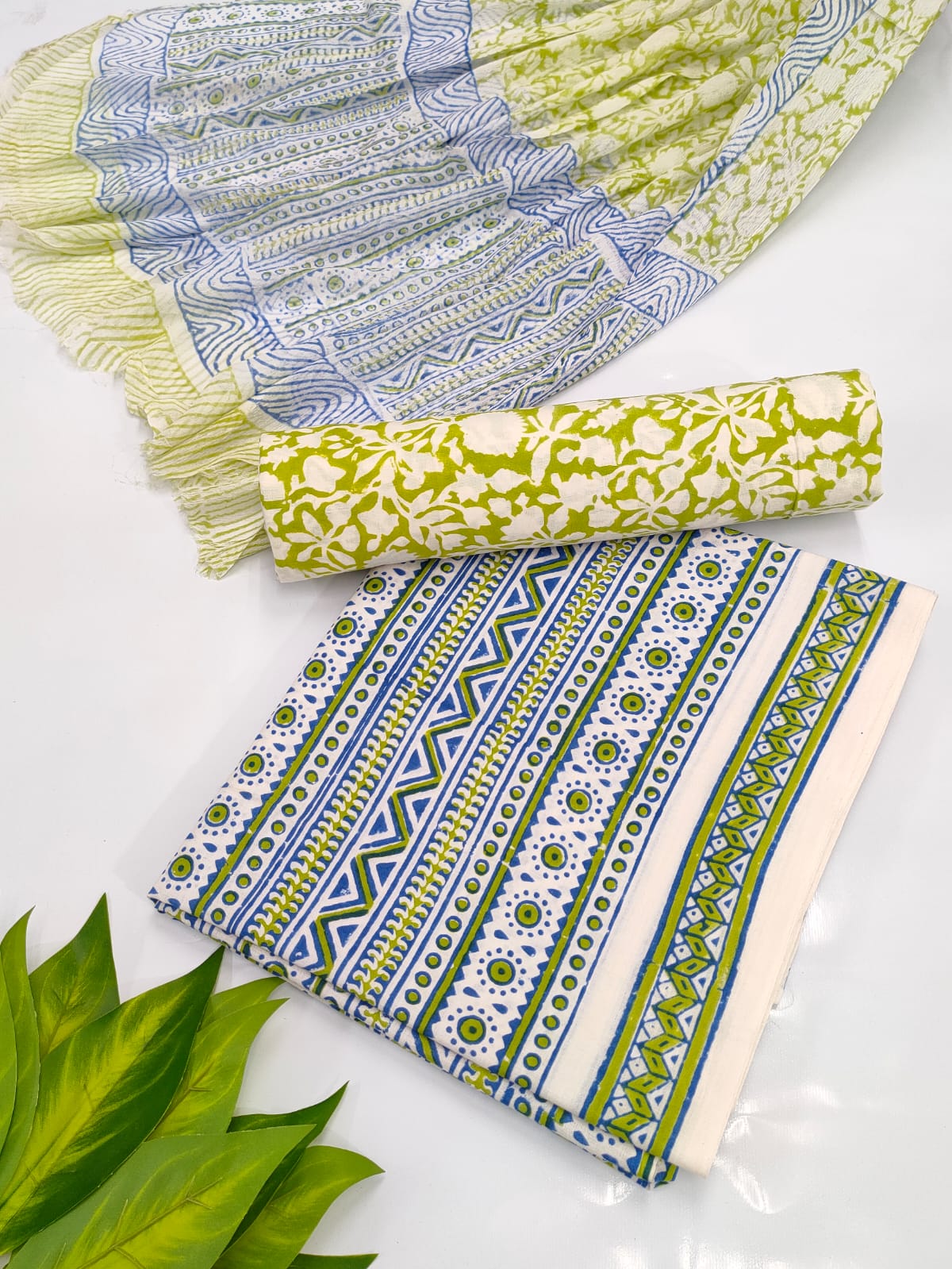 Hand Block Cotton Salwar Suit Set with Chiffon Dupatta - TSPSCHVV3