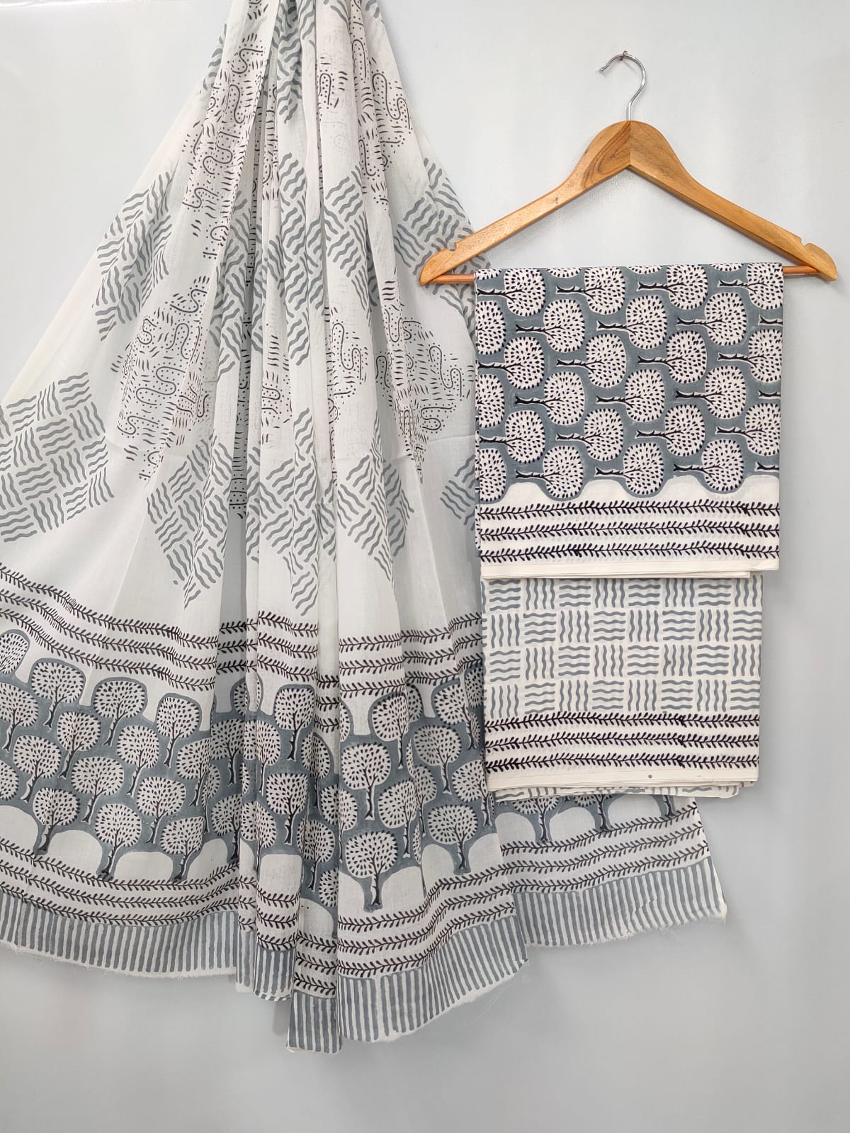 Hand Block Cotton Salwar Suit Set with Cotton Dupatta - TSPSMTP13