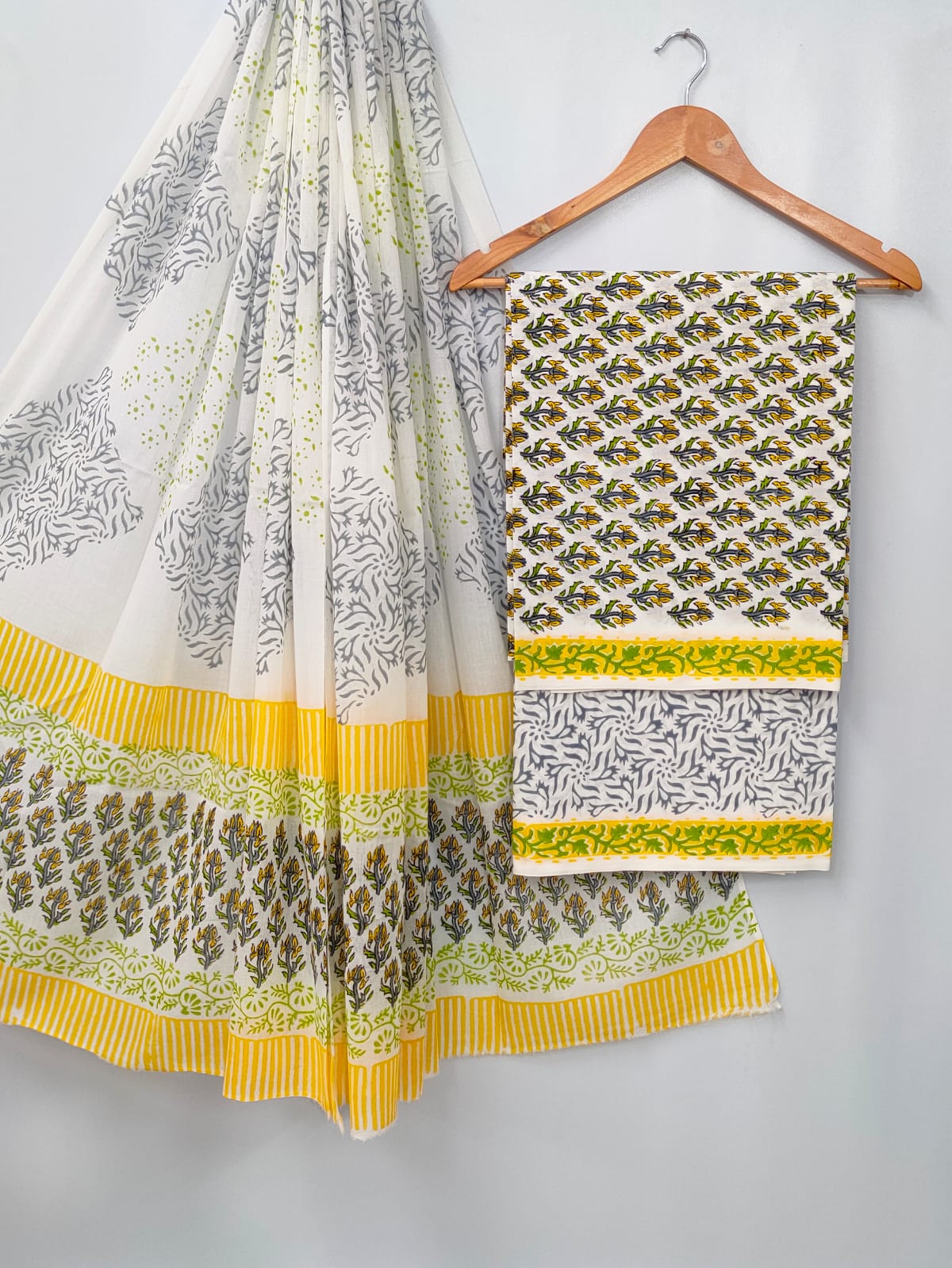 Hand Block Cotton Salwar Suit Set with Cotton Dupatta - TSPSMTP66