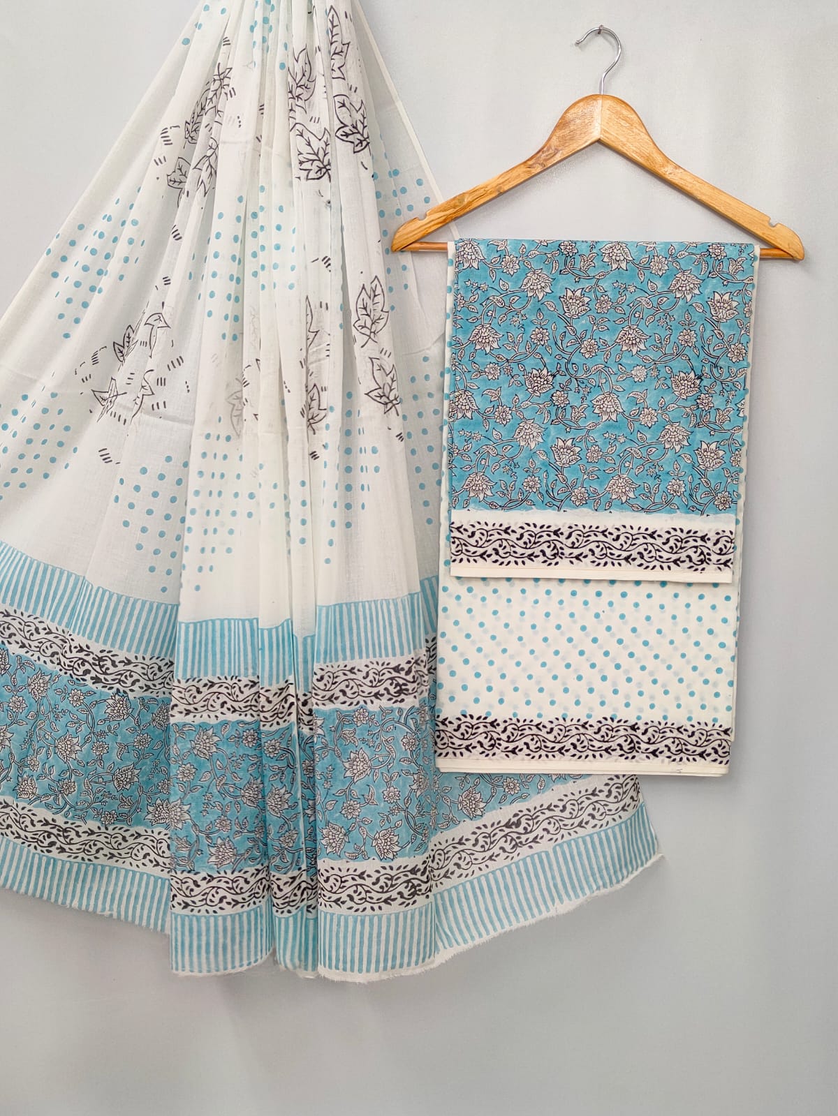 Hand Block Cotton Salwar Suit Set with Cotton Dupatta - TSPSMTP68