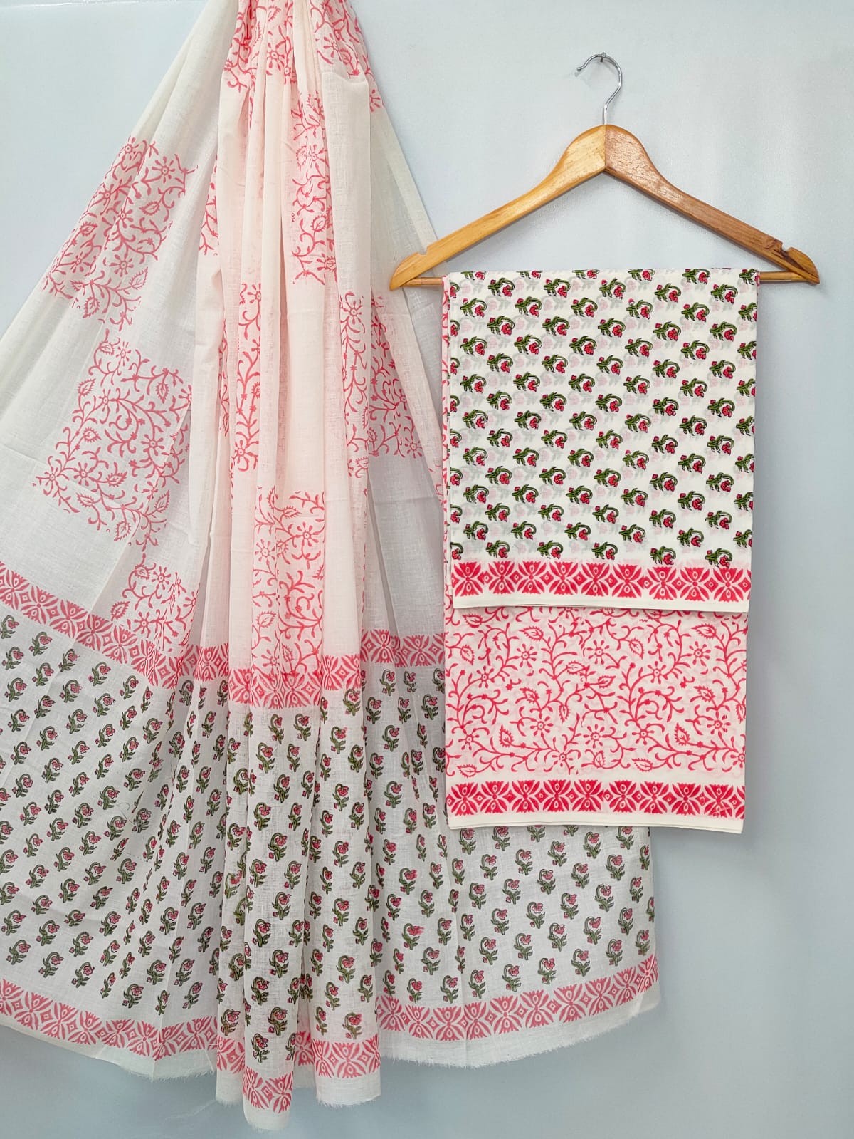 Hand Block Cotton Salwar Suit Set with Cotton Dupatta - TSPSMVJ37