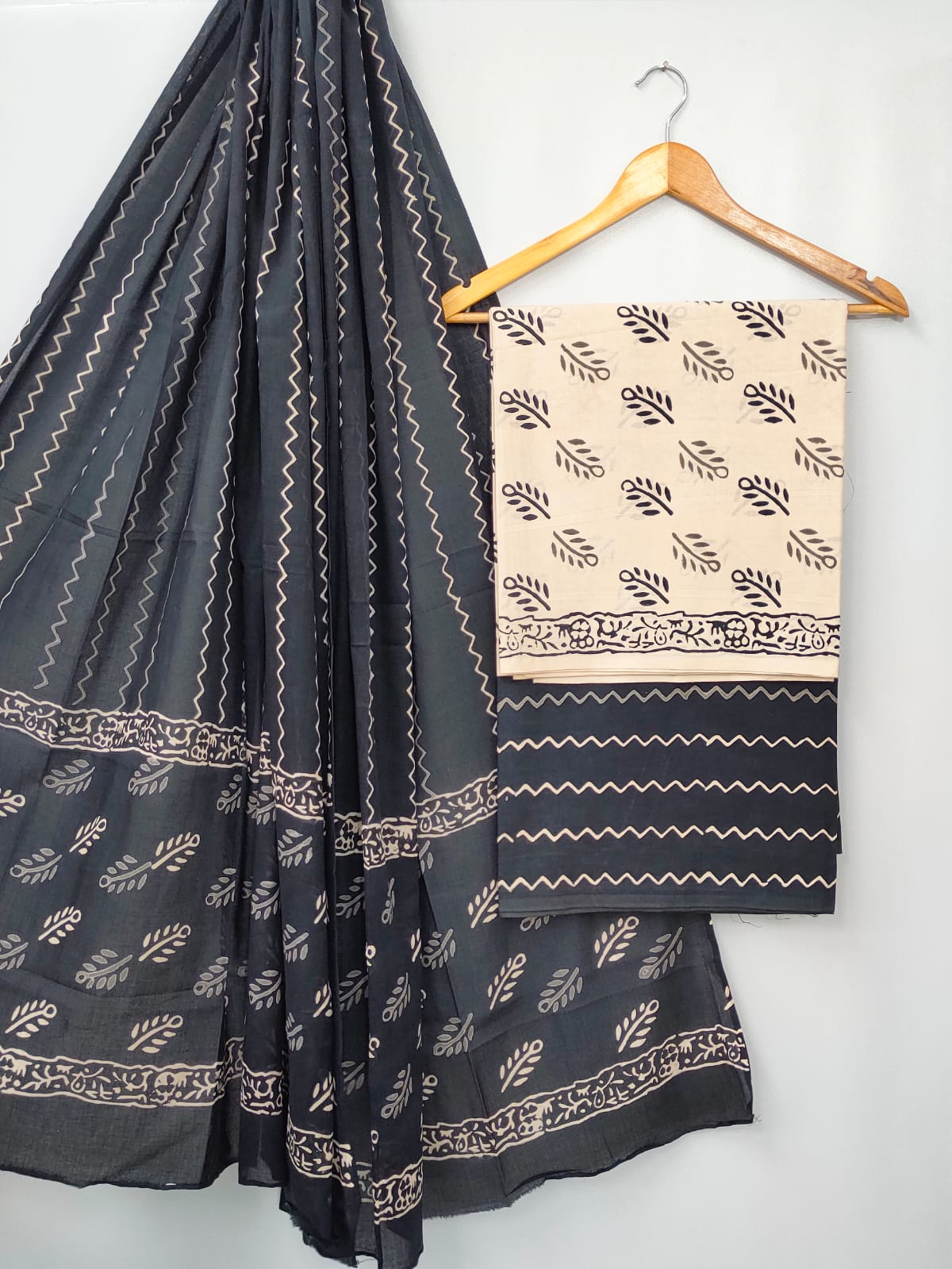Hand Block Cotton Salwar Suit Set with Cotton Dupatta - TSPSMVJ5