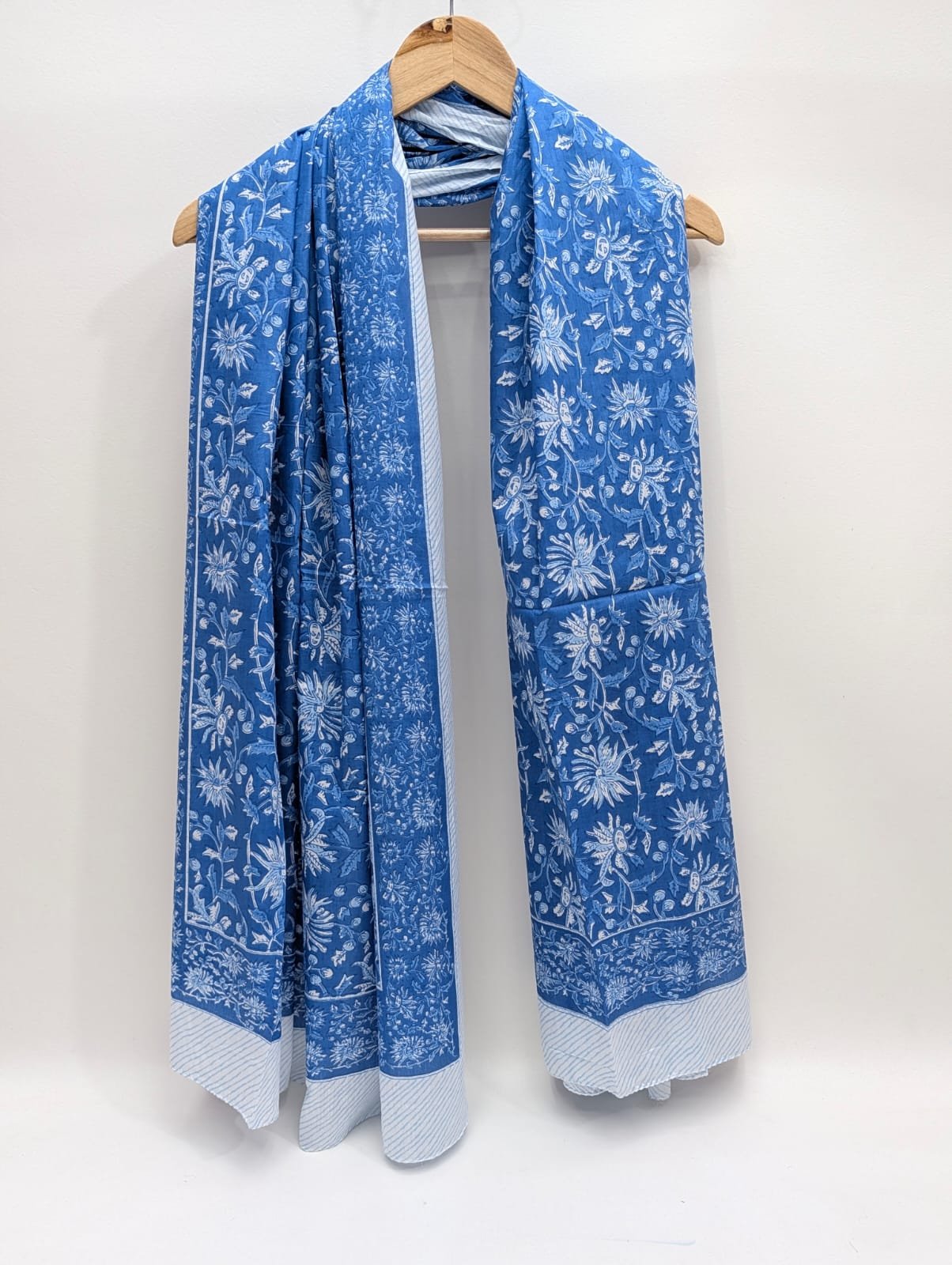 Blue floral block print mul cotton stole border