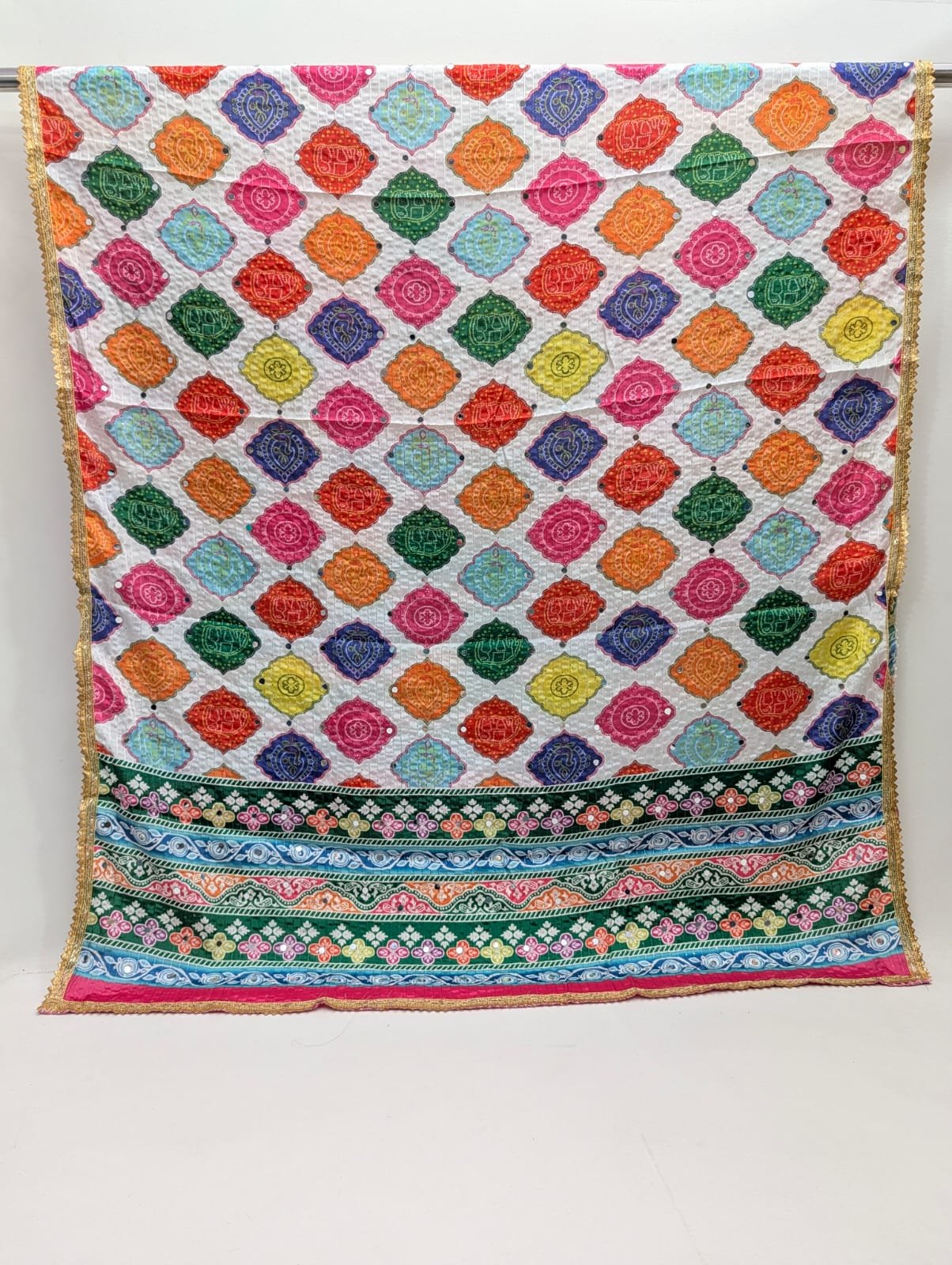 Diamond pattern Chinon stole with mirror work India