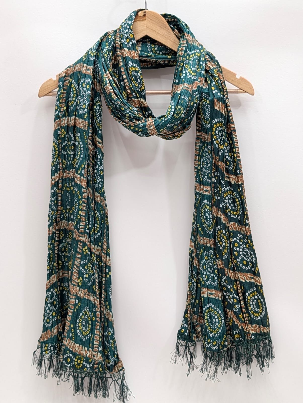 Green ethnic motif synthetic fibre stole dupatta