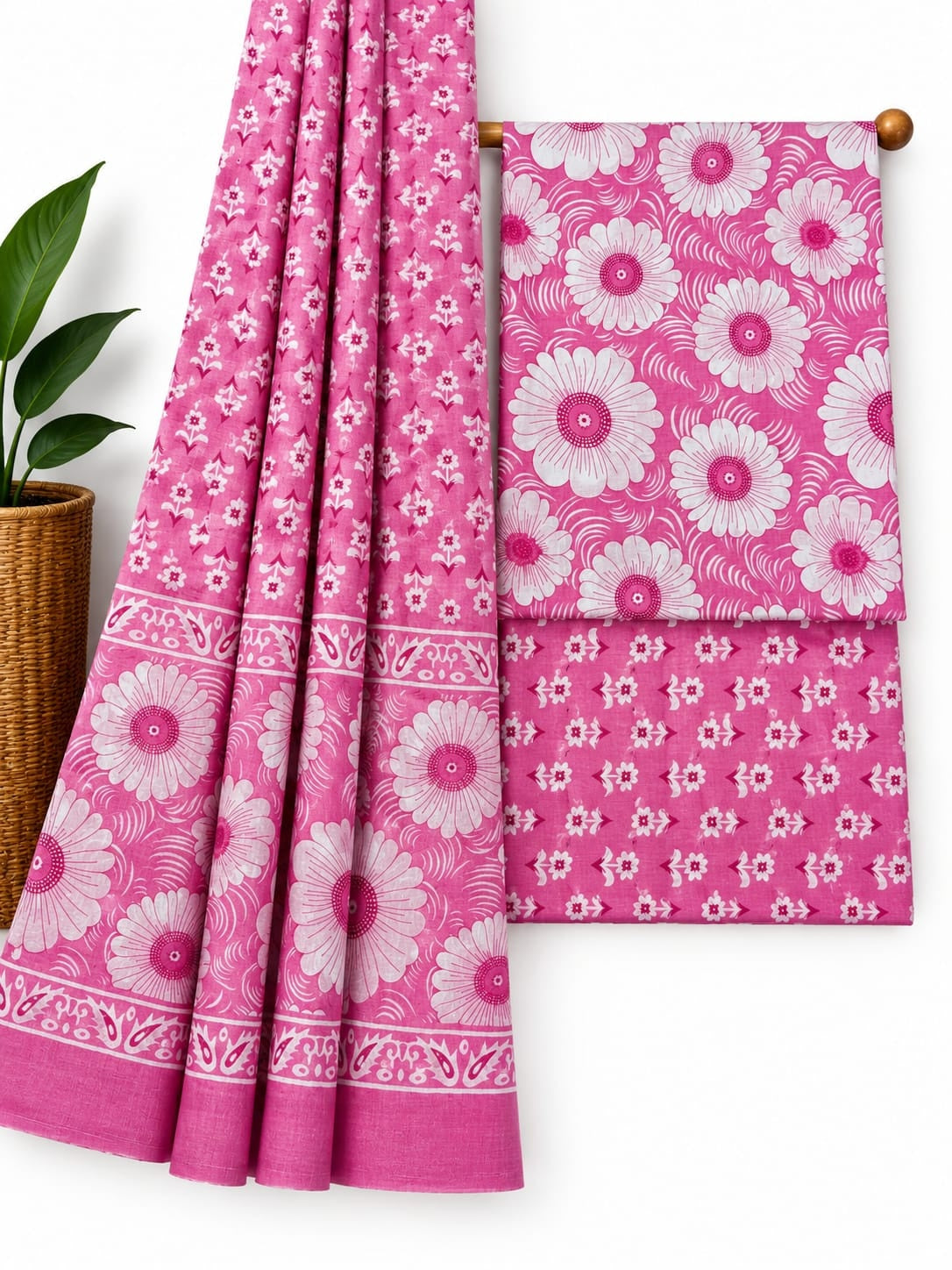 Pink & White Floral Booti cotton screen print salwar suit set with cotton dupatta