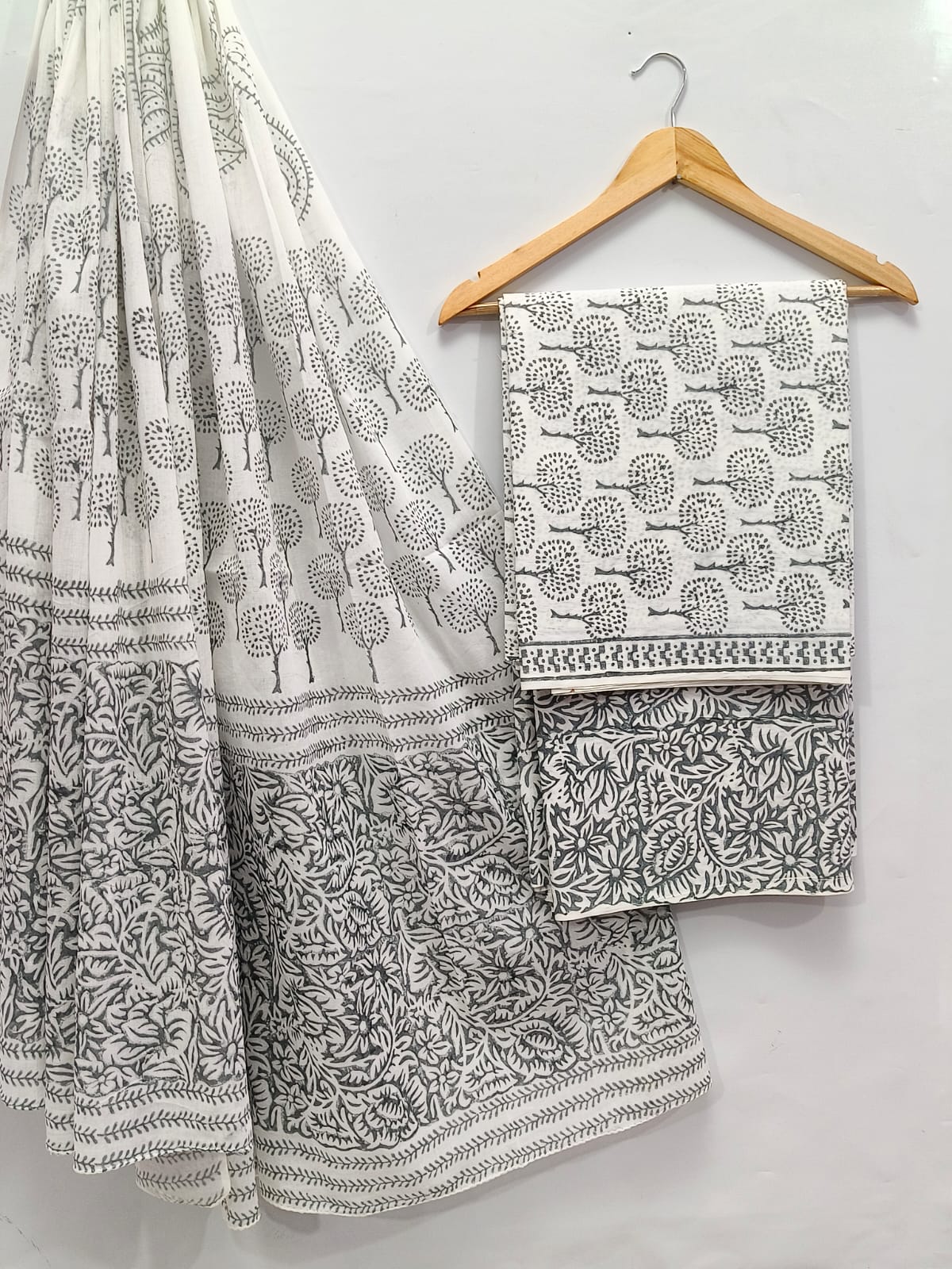 Hand Block Cotton Salwar Suit Set with Cotton Dupatta  - TSPSMTPA56