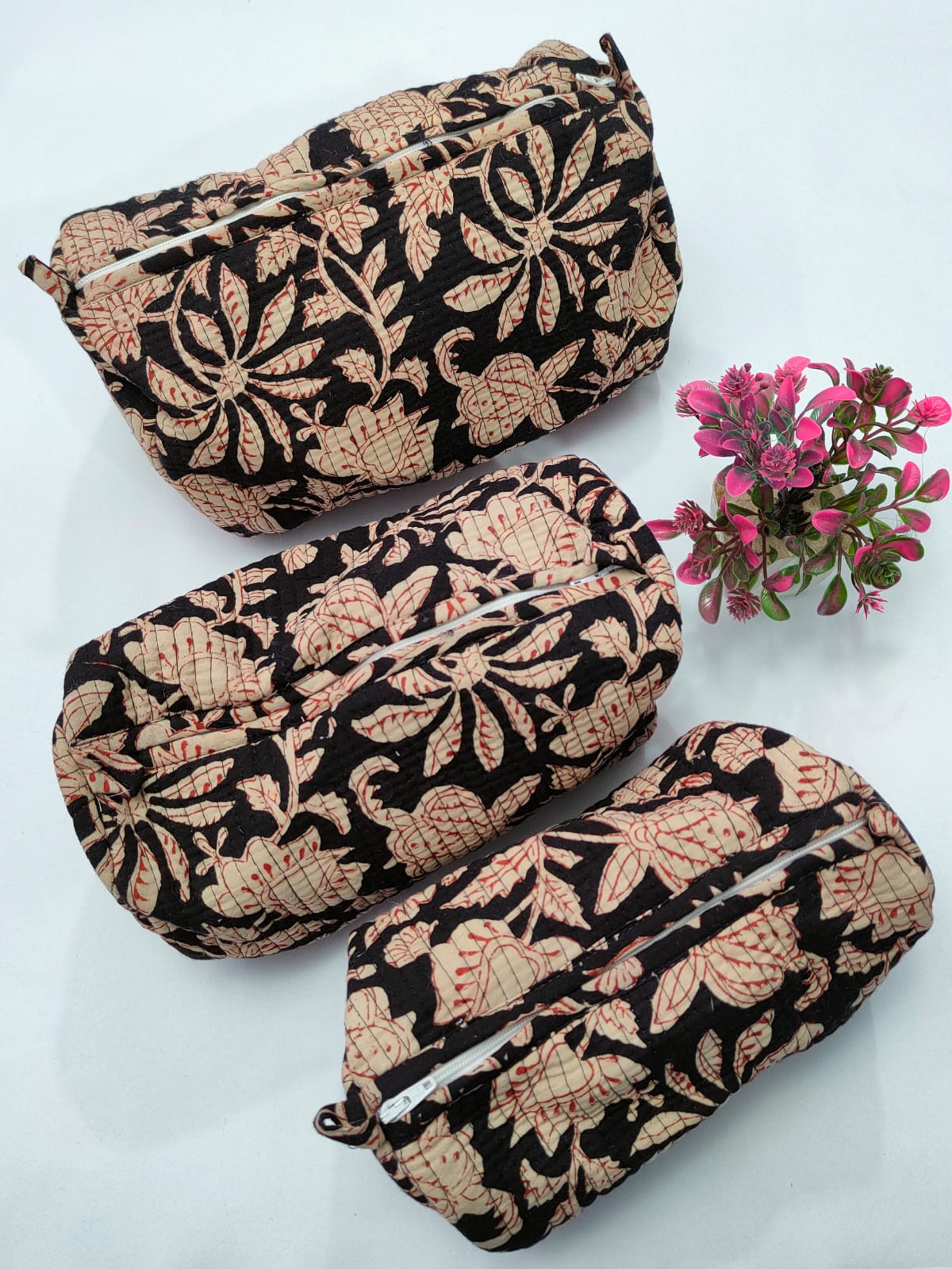 Set of 3 Pouches With A Waterproof Lining, Perfect For Cosmetics