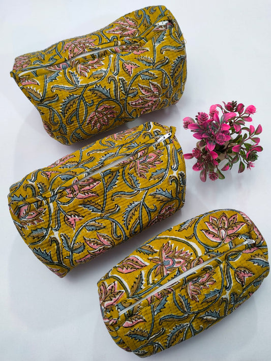 Set of 3 Pouches With A Waterproof Lining, Perfect For Cosmetics