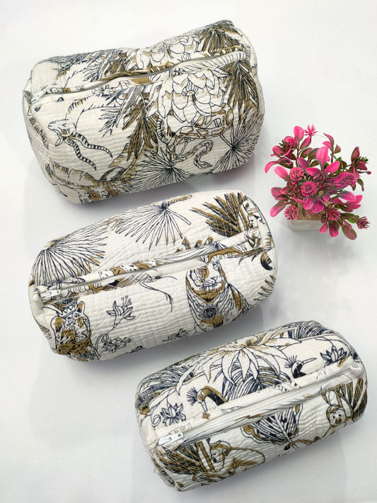Set of 3 Pouches With A Waterproof Lining, Perfect For Cosmetics