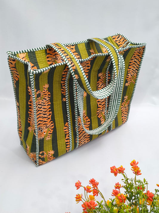 Quilted Tote Bag with zipper - 17x18x 6 inches