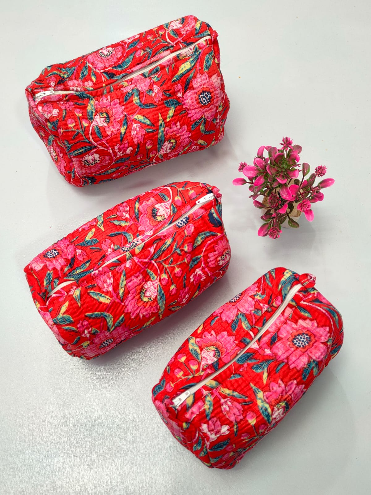 Set of 3 Pouches With A Waterproof Lining, Perfect For Cosmetics