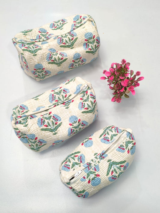 Set of 3 Pouches With A Waterproof Lining, Perfect For Cosmetics