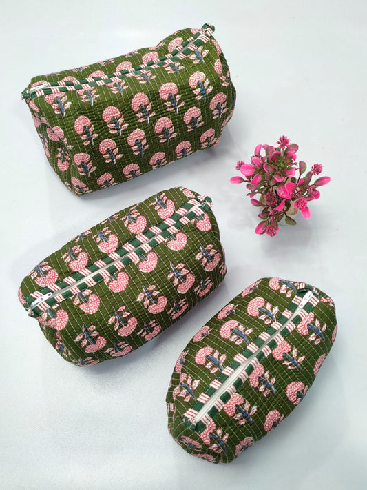 Set of 3 Pouches With A Waterproof Lining, Perfect For Cosmetics