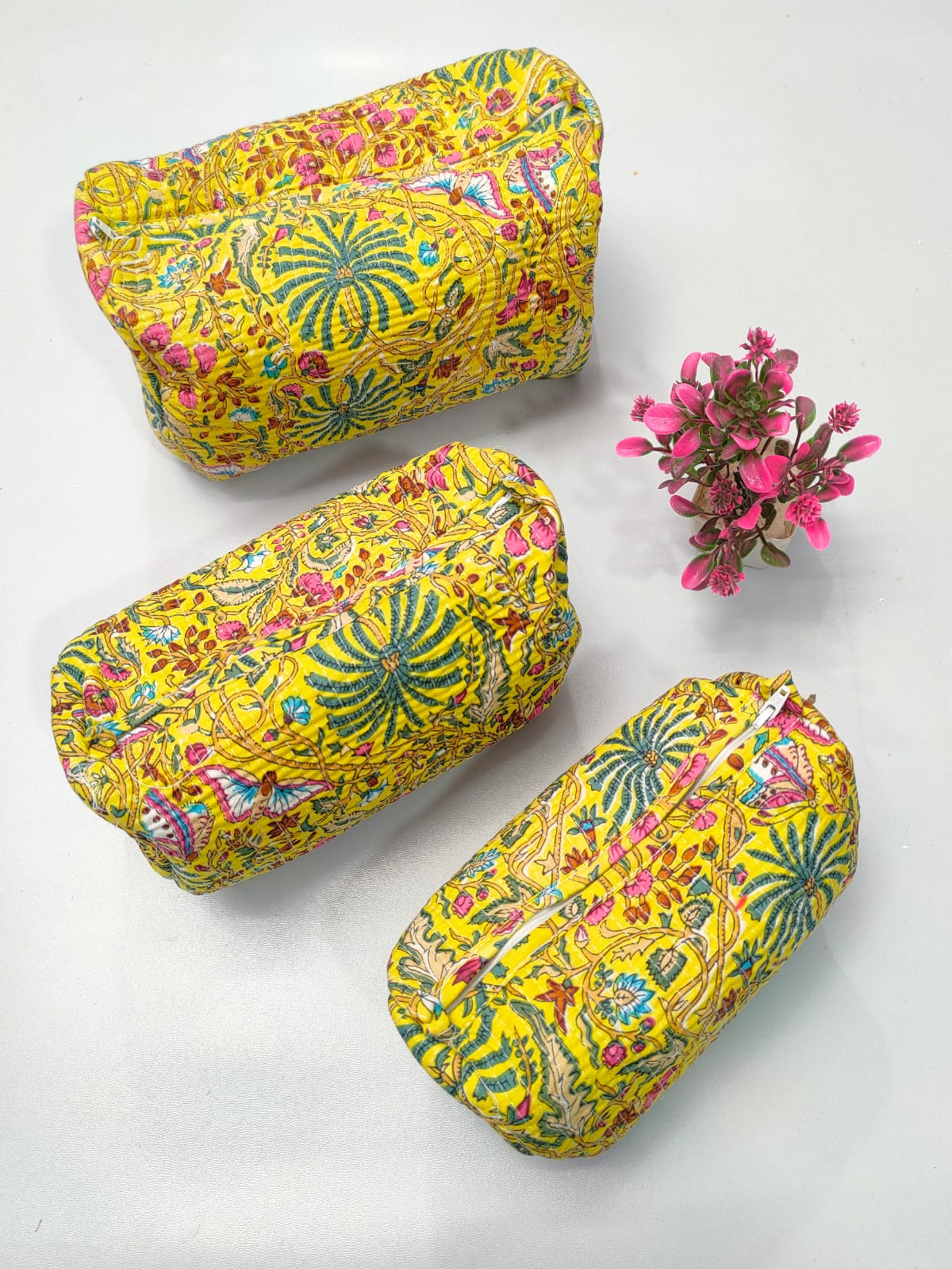 Set of 3 Pouches With A Waterproof Lining, Perfect For Cosmetics