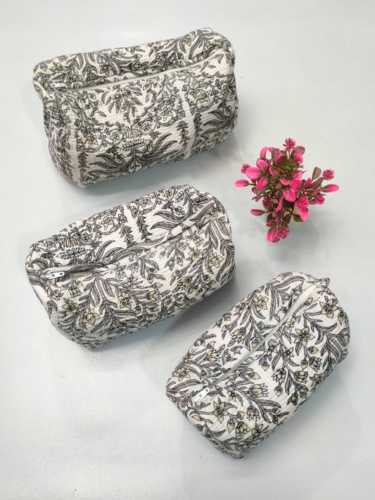Set of 3 Pouches With A Waterproof Lining, Perfect For Cosmetics