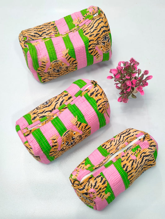 Set of 3 Pouches With A Waterproof Lining, Perfect For Cosmetics