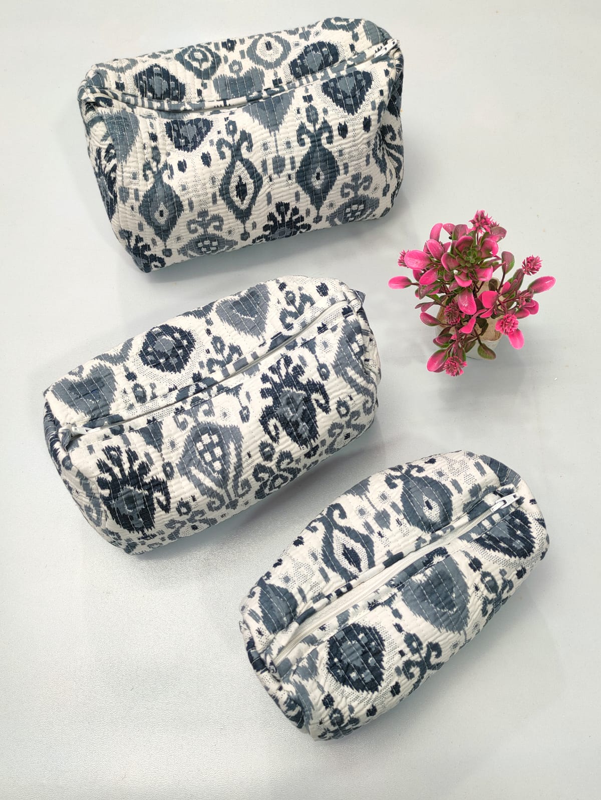 Set of 3 Pouches With A Waterproof Lining, Perfect For Cosmetics