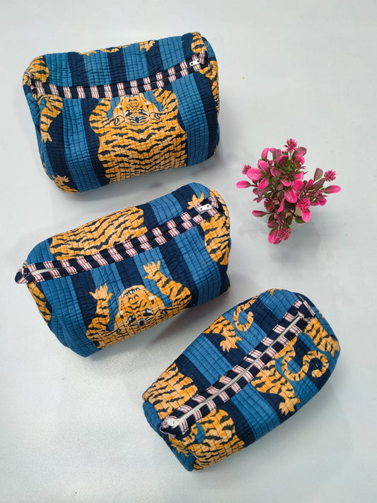 Set of 3 Pouches With A Waterproof Lining, Perfect For Cosmetics