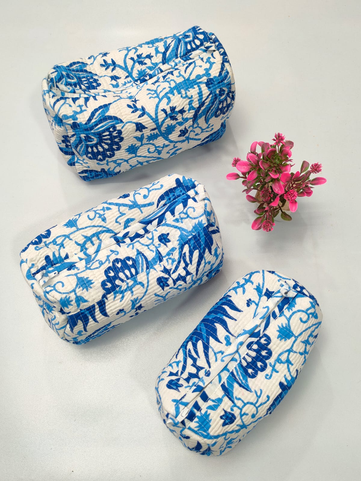Set of 3 Pouches With A Waterproof Lining, Perfect For Cosmetics