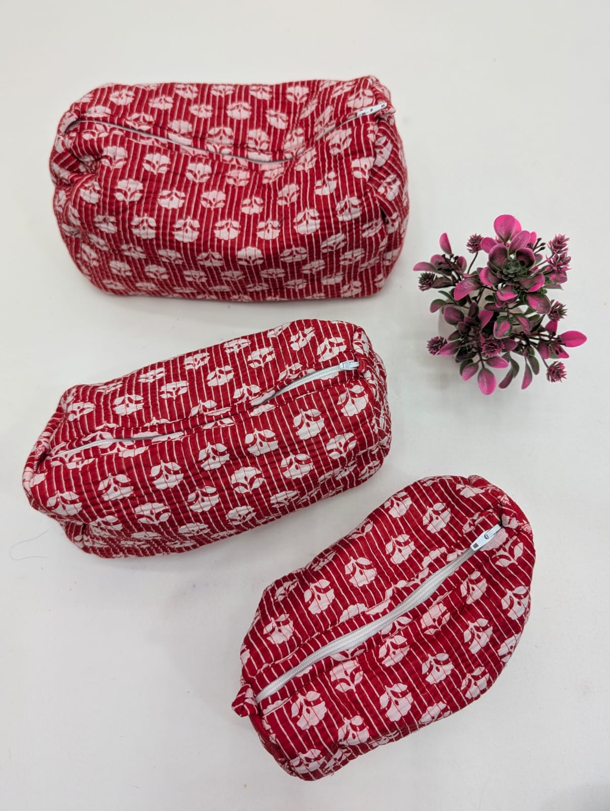 Set of 3 Pouches With A Waterproof Lining, Perfect For Cosmetics