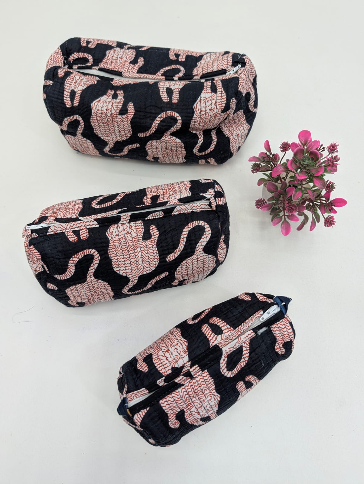 Set of 3 Pouches With A Waterproof Lining, Perfect For Cosmetics