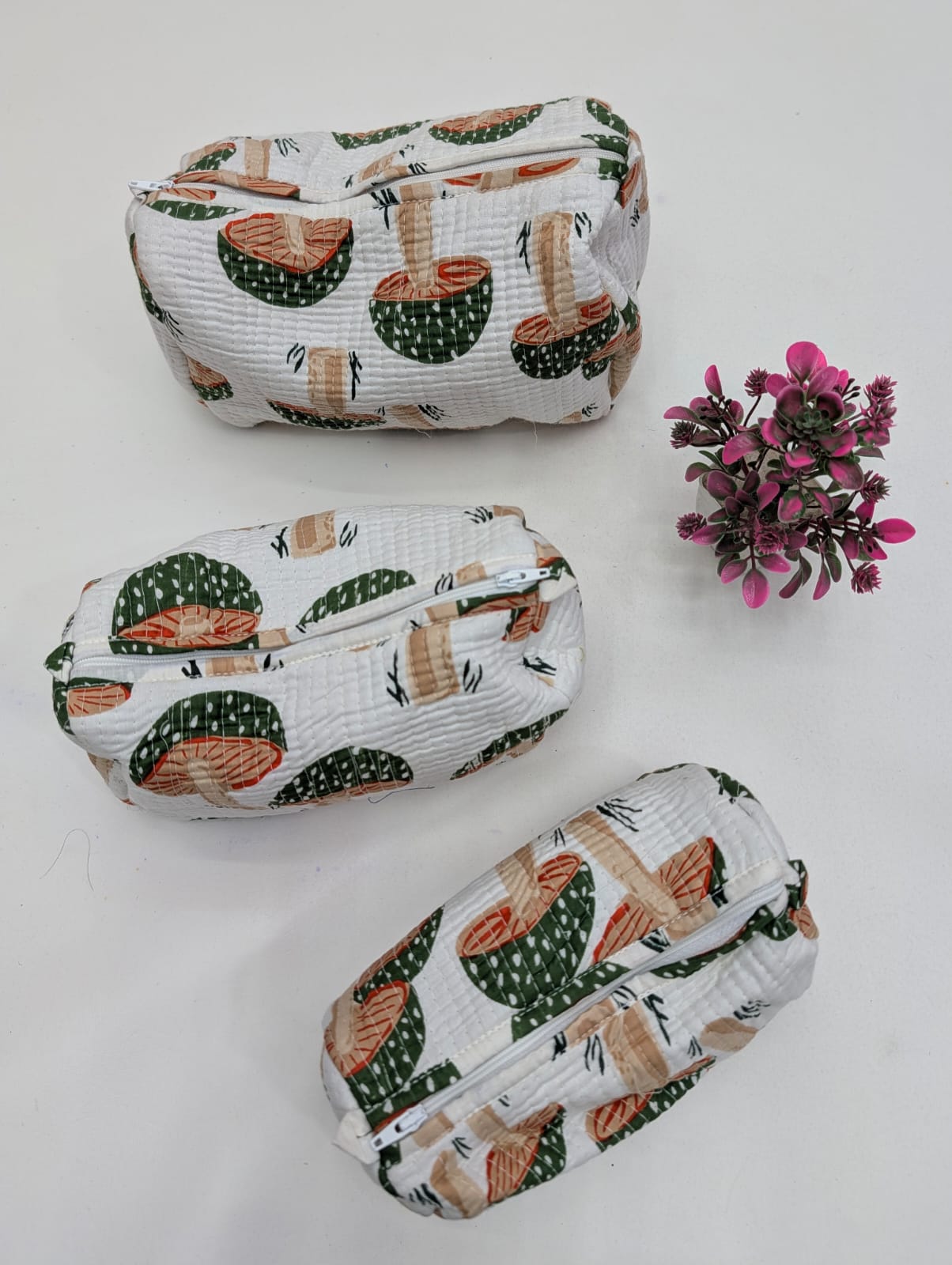 Set of 3 Pouches With A Waterproof Lining, Perfect For Cosmetics