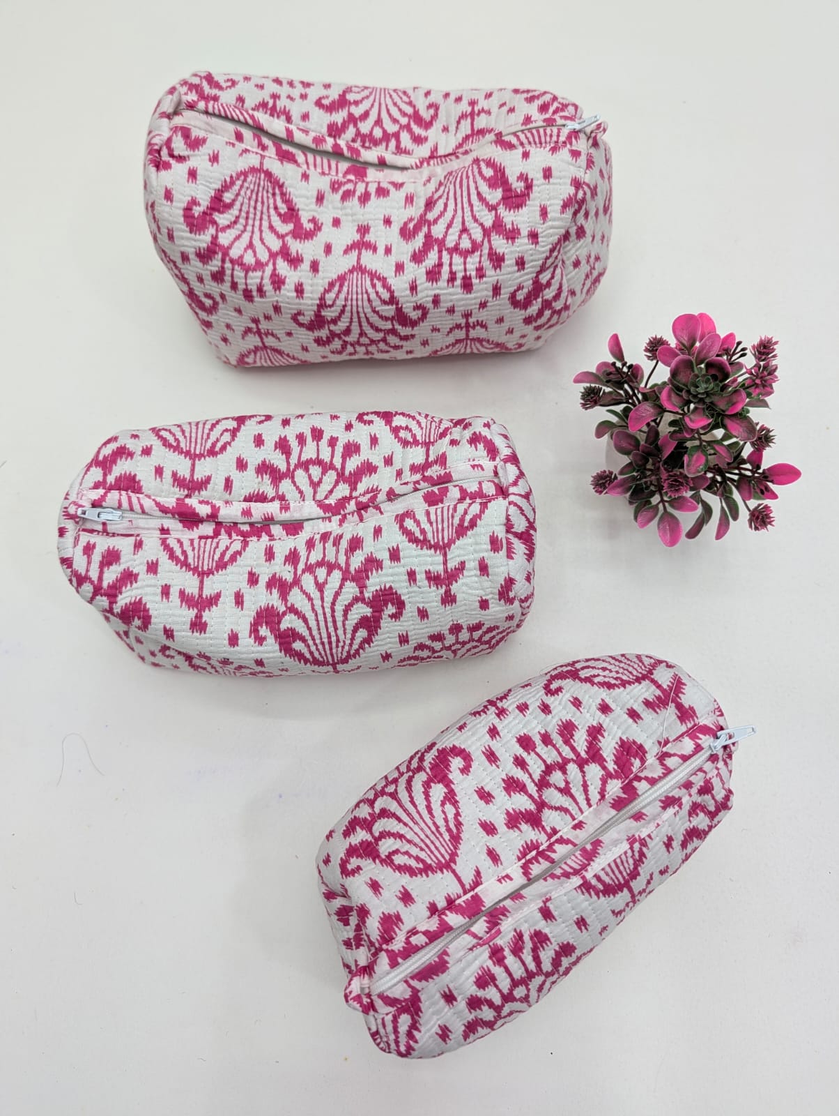 Set of 3 Pouches With A Waterproof Lining, Perfect For Cosmetics