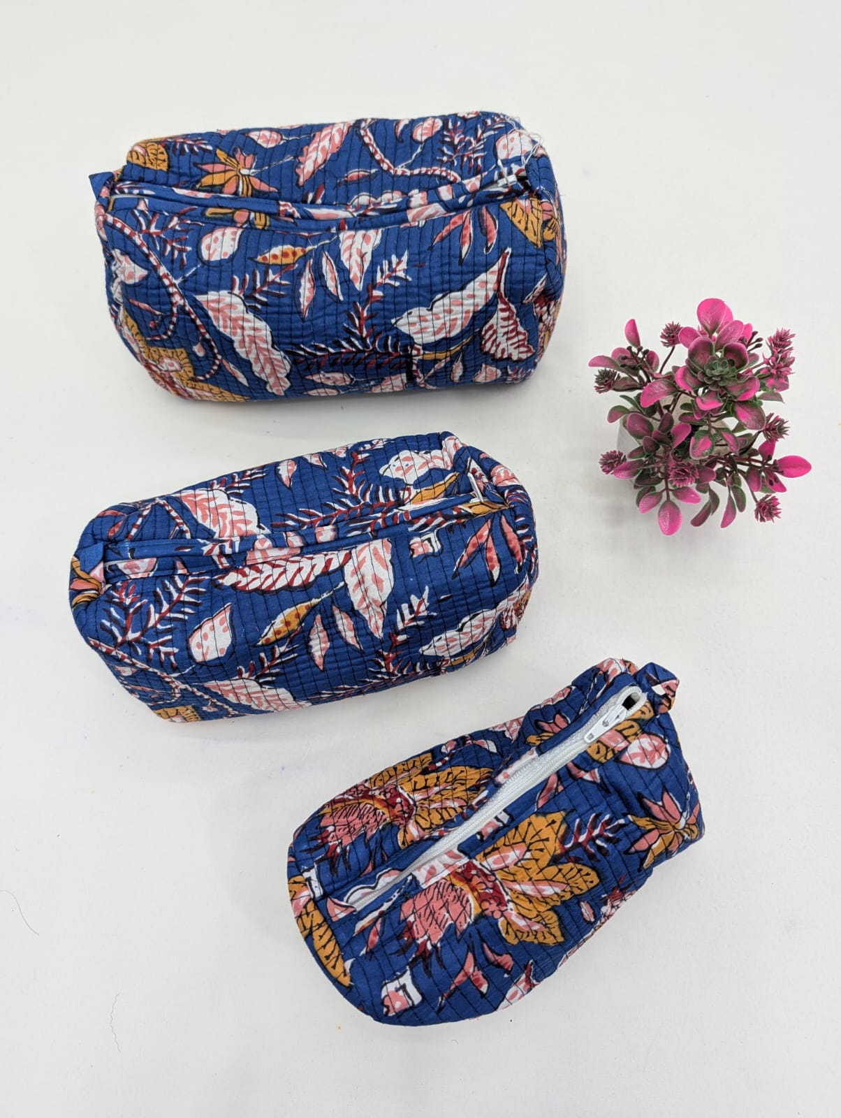 Set of 3 Pouches With A Waterproof Lining, Perfect For Cosmetics