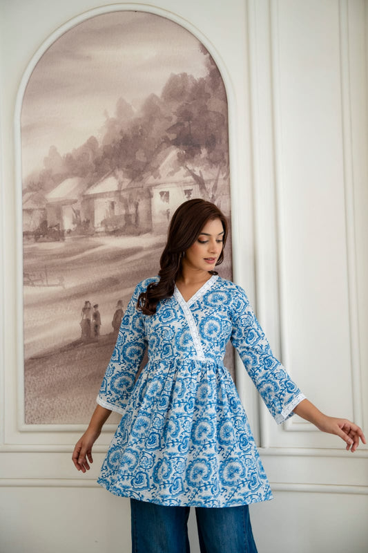 Paisley Cotton Short Kurti – V Neck Lace Detail - Blue White