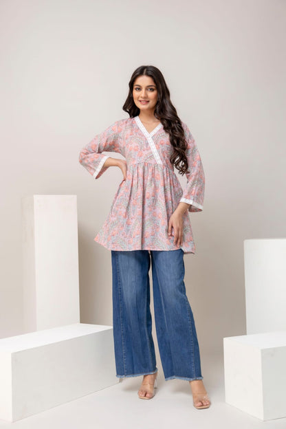 Pastel Pink Floral Cotton Short Kurti – V Neck Lace Detail